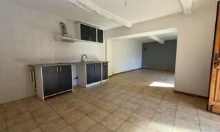 Maison 5 Pièces 110 m² à louer à Cuges-les-Pins (13780)