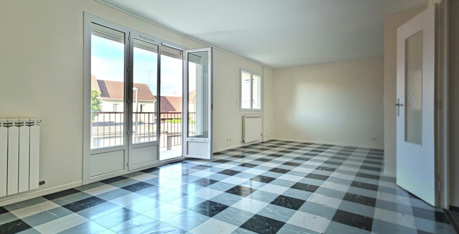 Appartement 3 pièces à vendre avec cave + garage - EVREUX (27) — photo 1