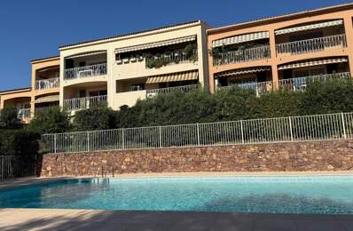 Appartement à vendre 3 pièces en dernier étage SAINT RAPHAEL (83) — photo du bien