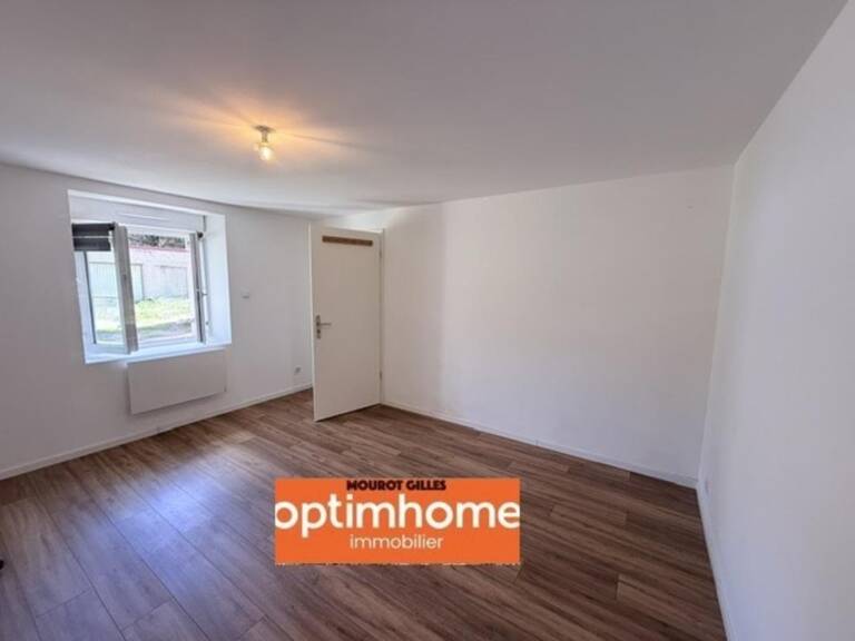 INVESTISSEMENT LOCATIF – T2 RÉNOVÉ AVEC TERRASSE ET JARDIN – GOLBEY  OPPORTUNITÉ D’INVESTISSEMENT LOCATIF À GOLBEY — photo 1