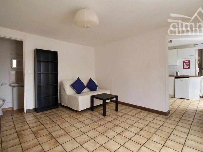 A LOUER, Corbeil-Essonnes, Rive Droite, STUDIO meublé de 28m² av — photo 1