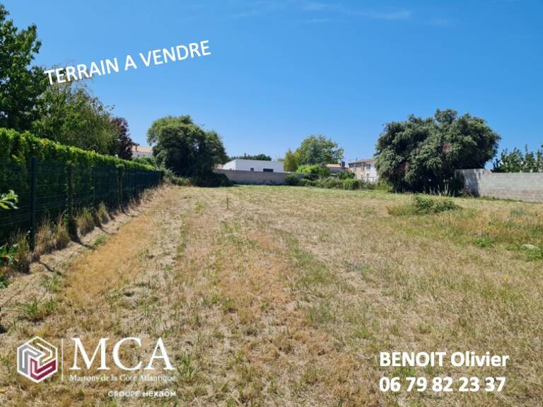 Terrain à bâtir à Médis (17600) — photo 1