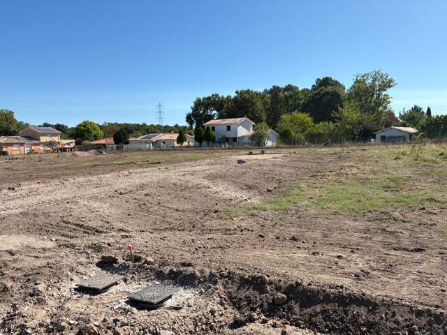 Terrain à bâtir à Léognan (33850) — photo du bien