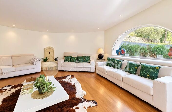 GRASSE | Maison Mas provençal | T7 de 207m2 |  Jardin | Piscine — photo 5
