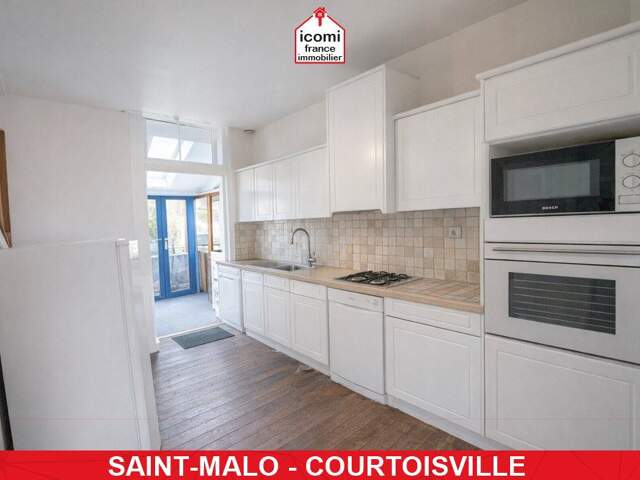 ILLE-ET-VILAINE - Saint-Malo (35400) - A VENDRE - MAISON - T7 - 5 CHAMBRES - IDEALEMENT SITUE - MAISON DE CARACTERE - BEAU POTENTIEL - DPE D - GARAGE — photo du bien
