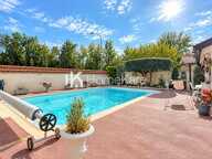 Maison plain-pied avec piscine — photo 2