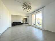 Appartement avec balcon et cave privative — photo 2