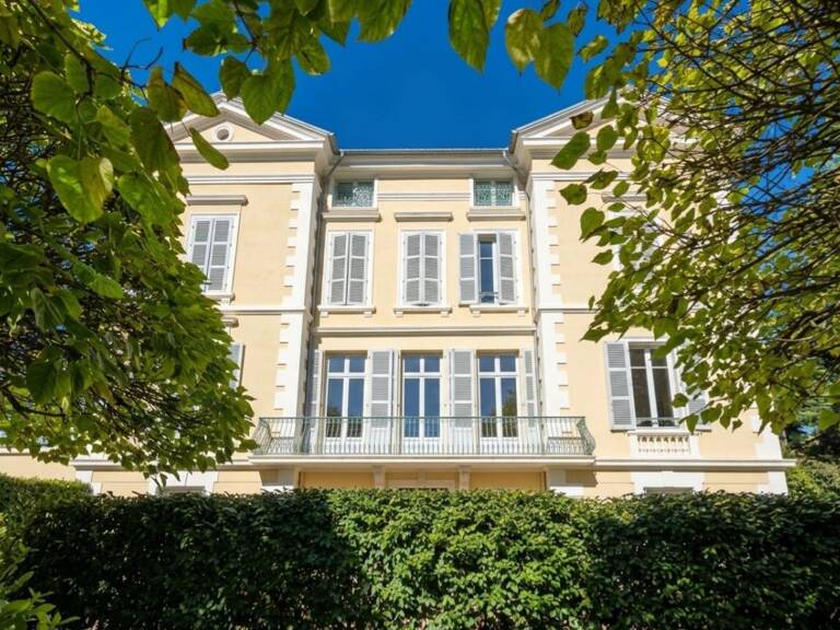 Appartement À Vendre — photo 1