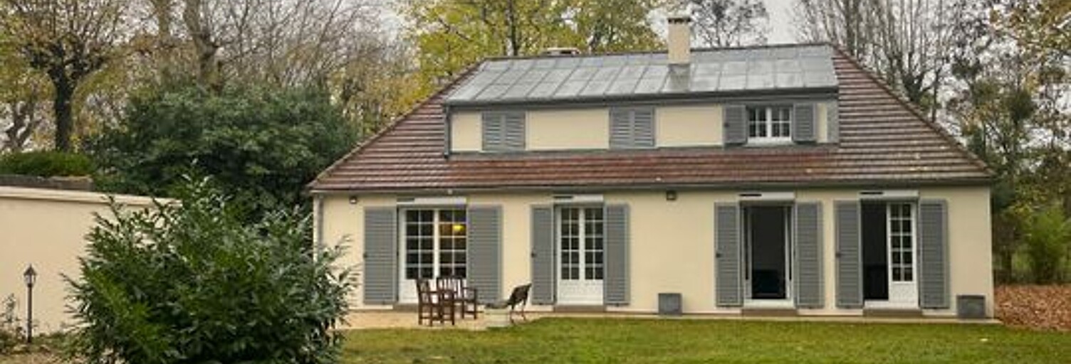 Maison 9 Pièces 190 m² à louer à Le Vésinet (78110)