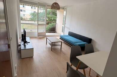 Appartement 3 pièces 990 €