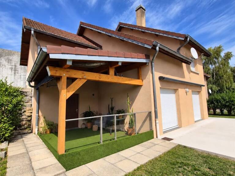 Une maison lumineuse aux beaux volumes, avec une vue exceptionnelle sur les montagnes — photo 1