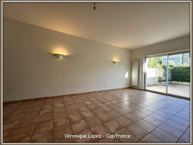 Agen, dans un quartier calme, maison de ville 115 m², 5 pièces principales, avec extérieur — photo du bien