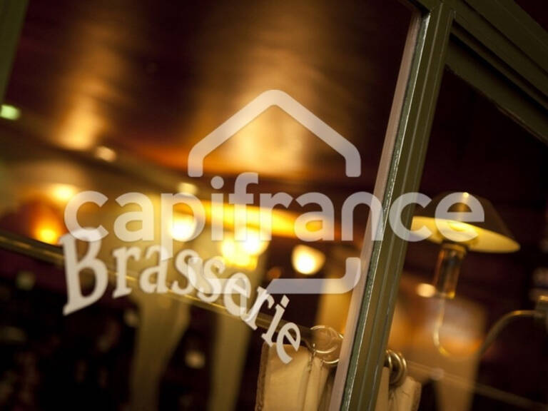 AIX LES BAINS (73) Restaurant 150 M², Centre Ville, Bar, Brasserie, Bar musical — photo 1