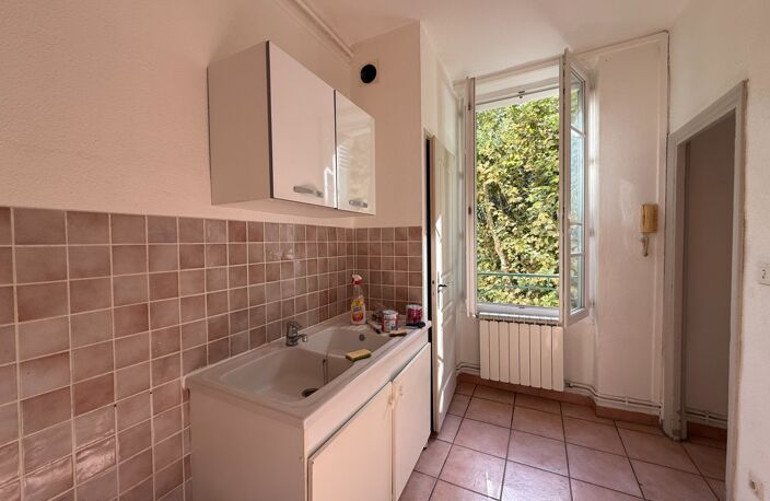Immeuble à vendre ALES (30) — photo 4