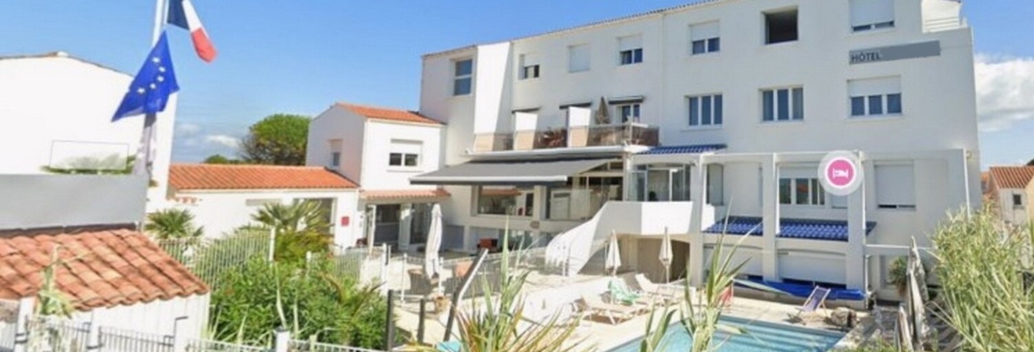 Commerce 37 Pièces 991 m² à vendre à Saint-Pierre-d'Oléron (17310)