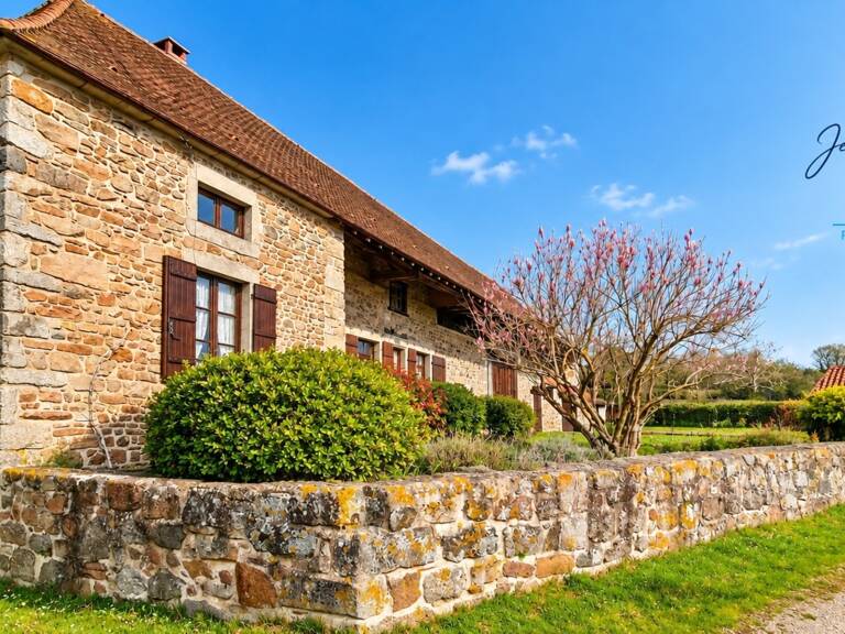   Lieu rare : maison de caractère en pierre proche du Lac du Rousset 71 – potentiel gîte — photo 1