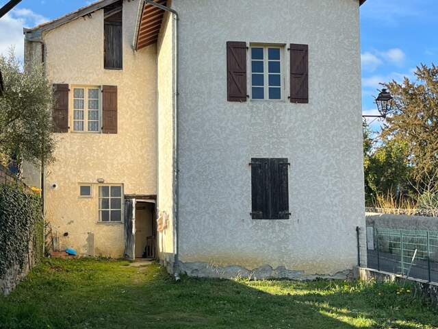 BEAUMARCHES MAISON de 1720 en pierres, 3 chambres, dans son jus, avec grange  et jardin 680m2, école et commerces de proximité, pres de MARCIAC (32)assainissement collectif — photo du bien