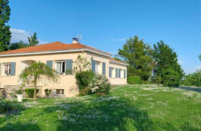 Maison à vendre 6 pièces et grande véranda à Fontenay le Comte (85) — photo du bien