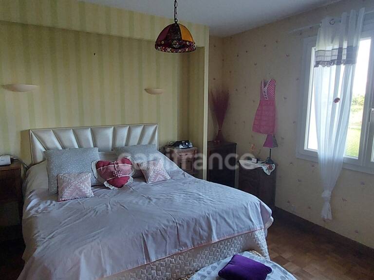 Maison à vendre 6 pièces et grande véranda à Fontenay le Comte (85) — photo 1