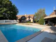 Maison à vendre 10 pièces au coeur de CUISERY (71), avec piscine — photo 2