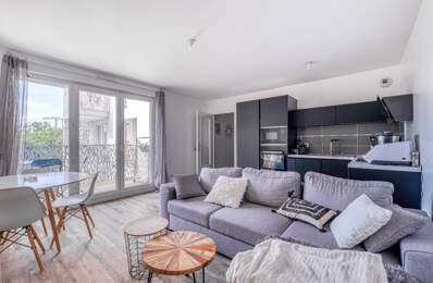 Christophe Michaudelle Capifrance, vous propose à MEAUX, appartement récent (2020) 2 pièces 50 m² avec son balcon et sa place de stationnement — photo du bien