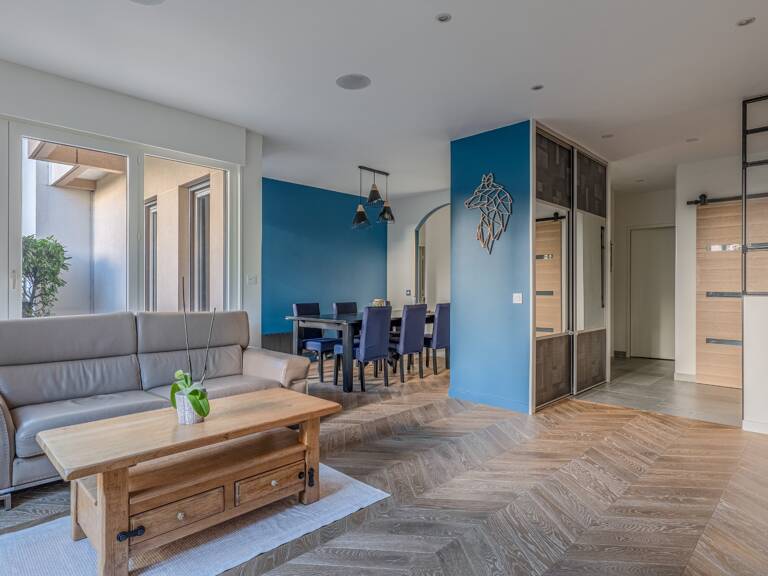 Appartement à vendre 4 pièces LYON 8EME ARRONDISSEMENT (69) Monplaisir-Lumière Parking Jardin — photo 1