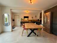 CHOUZE SUR LOIRE, Maison tuffeau 4 chambres avec vie de plain-pied sur jardin arboré clos — photo 4