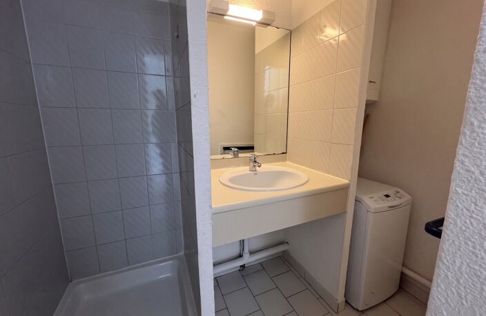 Achat Appartement T2 Cabine au Cap d'Agde (34) - Proche Plage, Piscine & Parking — photo 3