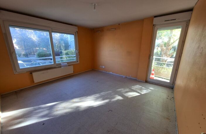 T2 de 48,63 m² à Fontaines-sur-Saône au prix de vente de 96 700 € — photo 2