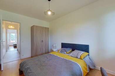 Appartement 6 pièces 390 €
