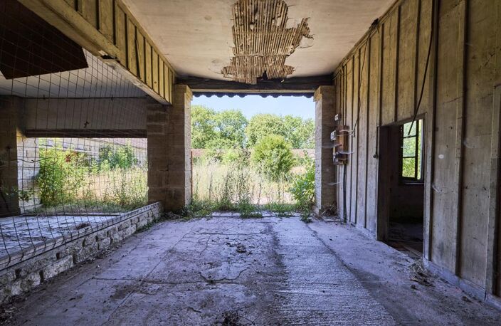 Immeuble et dépendances - 781 m² - Pouilly-en-Auxois (21) — photo 3