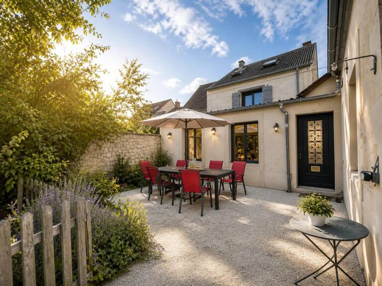 Maison de 7 pièces de 165 m² à Nérondes — photo 1