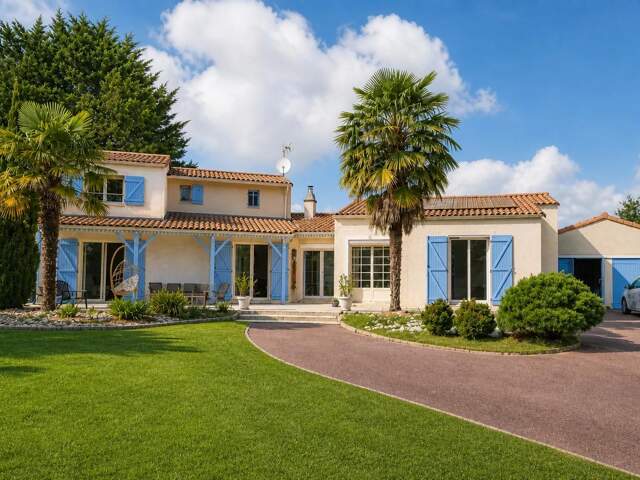 Maison de 7 pièces de 170 m² à Aubigny-Les Clouzeaux — photo du bien