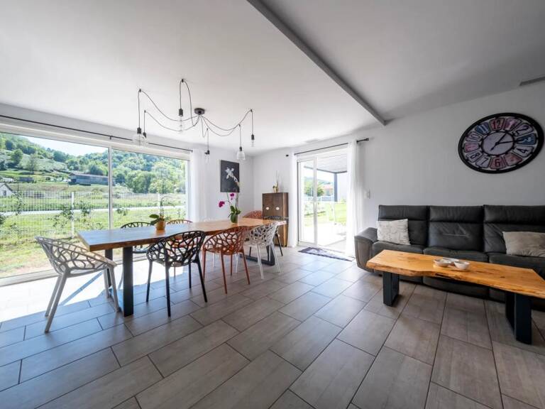 LA BASTIDE-DE-SÉROU – Villa d'environ 157 m², 4 chambres, DPE B, photovoltaïque et vue dégagée — photo 1