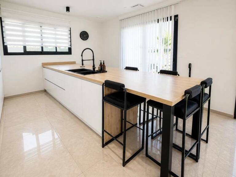 Maison de 5 pièces de 130 m² à Vias — photo 1