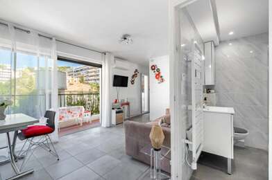 Appartement 1 pièces 240000 €