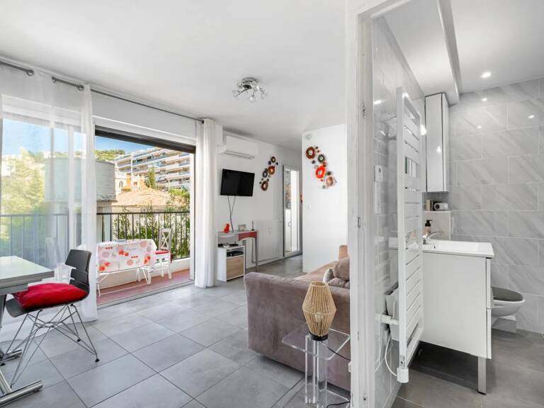Très beau studio de 25 m² avec balcon cave et place de parking - situé à Cannes proche Croisette — photo 1