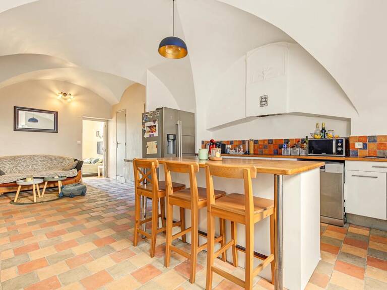 Maison de village de 5 pièces de 126 m² à Cabrières-d'Aigues — photo 1