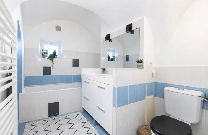 Maison de village de 5 pièces de 126 m² à Cabrières-d'Aigues — photo 2