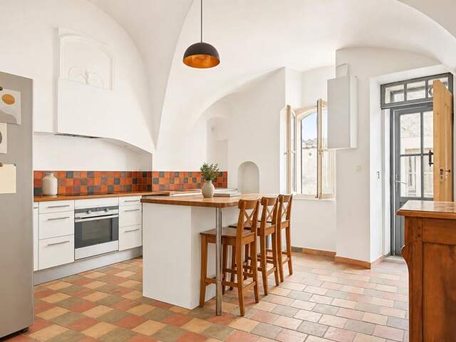Maison de village de 5 pièces de 126 m² à Cabrières-d'Aigues — photo du bien