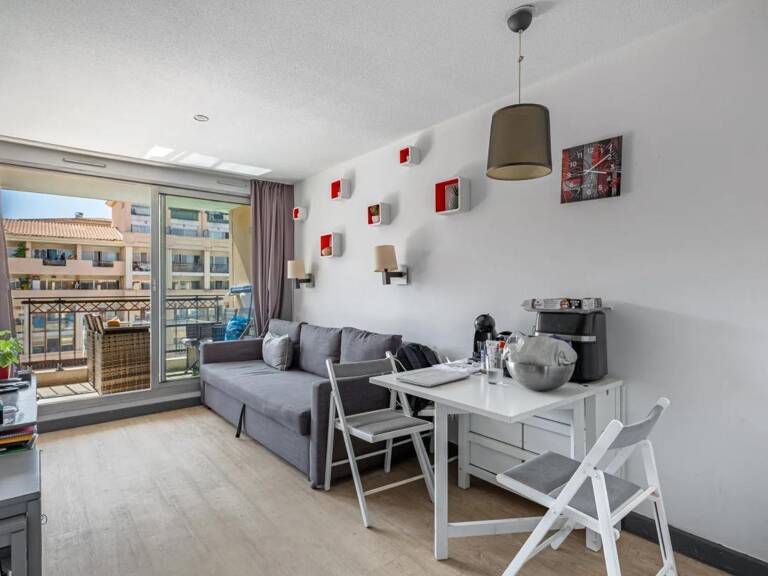 Appartement 2 pièces de 24 m² à Cannes plages — photo 1