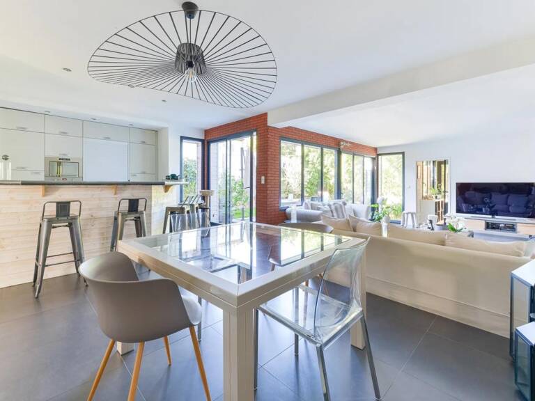 Maison 8 pièces de 254 m² à Nantes — photo 1