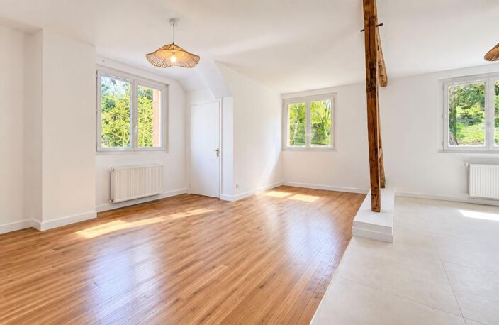Appartement T3 – 67 m² – Dernier étage – Charme & rénovation complète — photo 2