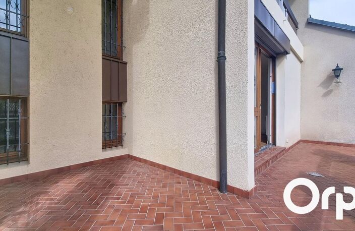 À LOUER – Appartement T2 avec terrasse et parking — photo 2