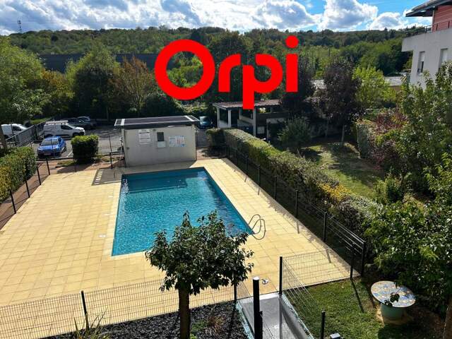 Exclusivité ,T2 lumineux avec balcon, piscine et parking privé — photo du bien