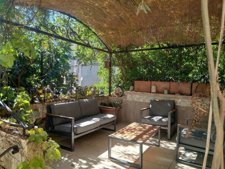 Maison de village entièrement rénovée de 185 m2 avec patio terrasse et cour intérieure — photo 1