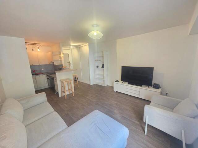 Appartement À Vendre — photo du bien