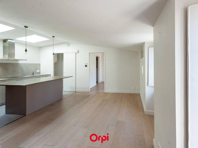 Appartement À Louer — photo 1