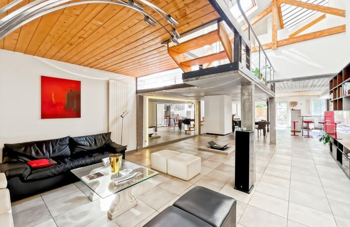 LOFT D’EXCEPTION AVEC JARDIN ET GARAGE- LYON 3ᵉ – DAUPHINÉ LACASSAGNE — photo 3