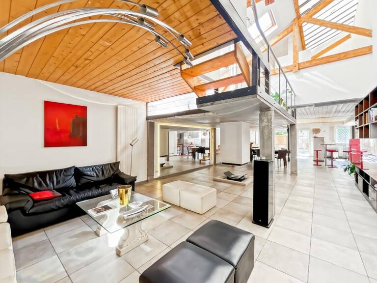 LOFT D’EXCEPTION AVEC JARDIN ET GARAGE- LYON 3ᵉ – DAUPHINÉ LACASSAGNE — photo 1